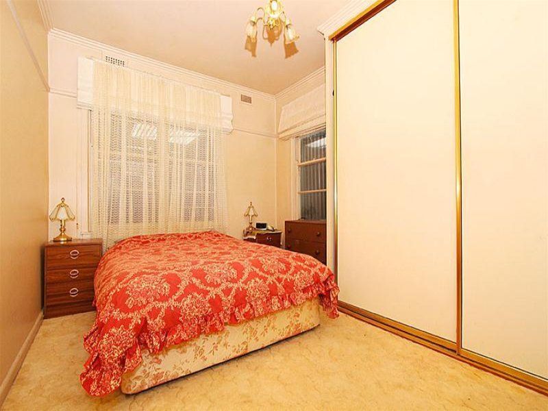 Spacious Two Bedroom Home Full of Character!