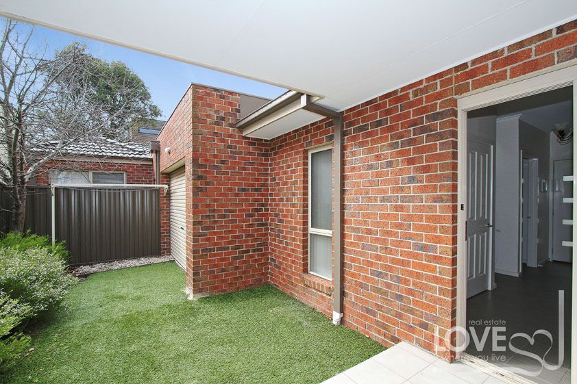 AS NEW TOWNHOUSE