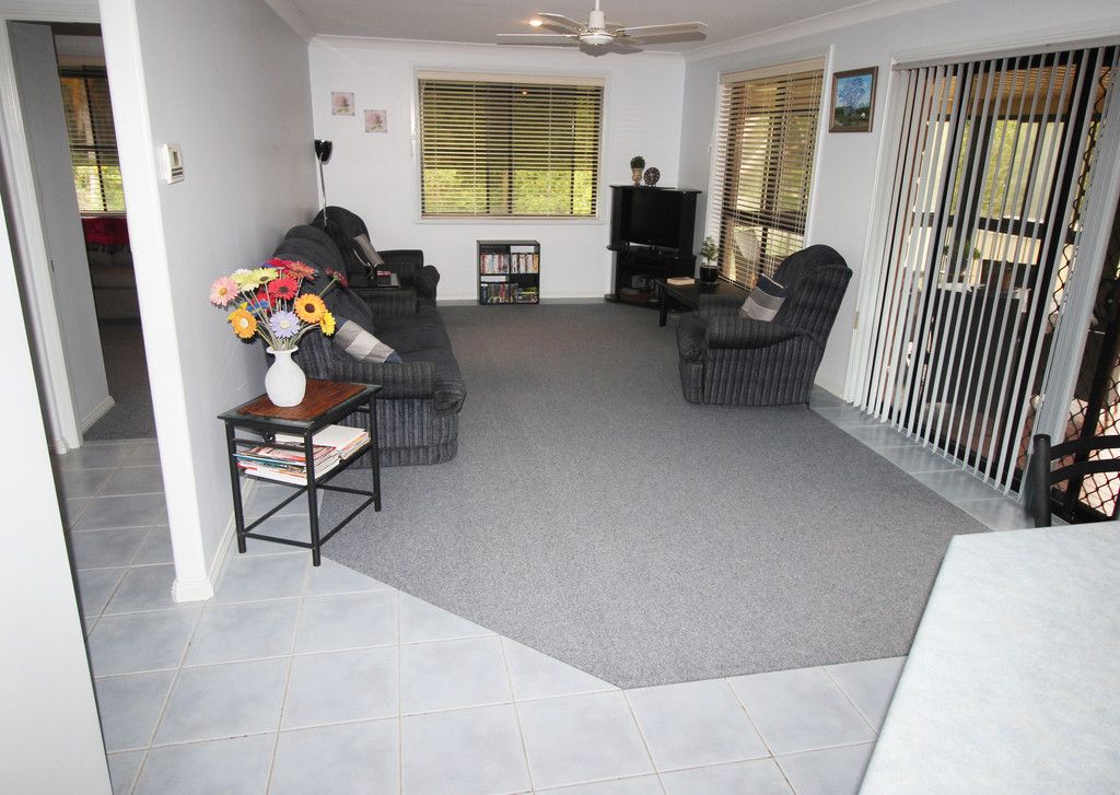 13 Diamentina Way, LAURIETON NSW 2443