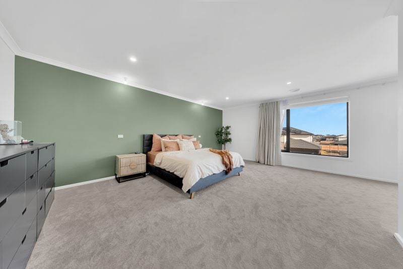 72 Clapham Avenue, Wollert