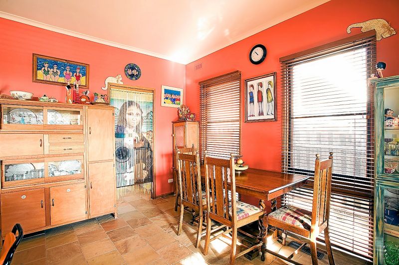 19 Robertsons Road, Bacchus Marsh - Thumbnail 4