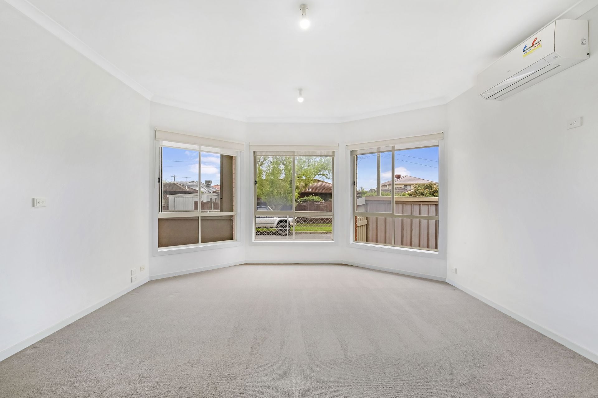 LOVELY FAMILY HOME