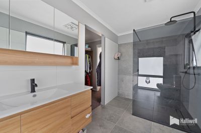 3
 
 
 
  
 
 
 2
 
 
 
  
 
 
 2
 
 
 
 
 
 
 
 10 Perrin Court, Latrobe TAS 7307, Latrobe - Thumbnail 8