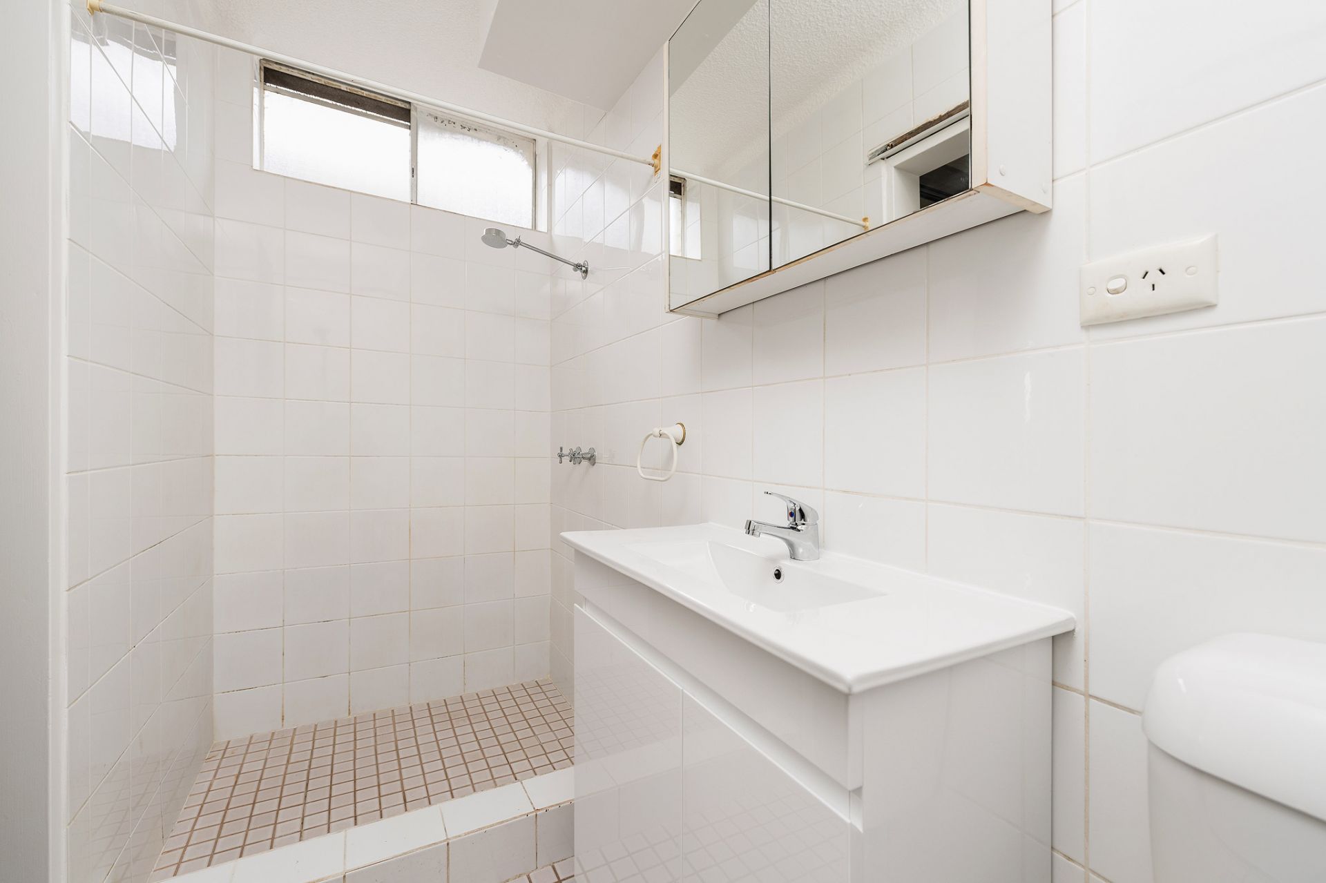 Sold - A Fantastic Debut In a Lifestyle Hot-Spot