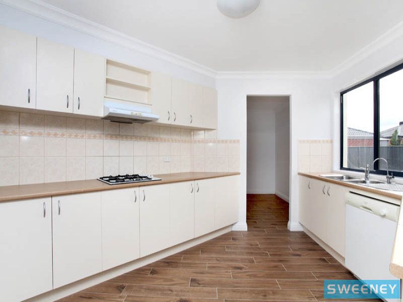 40 Heysen Parkway, Caroline Springs - Thumbnail 7