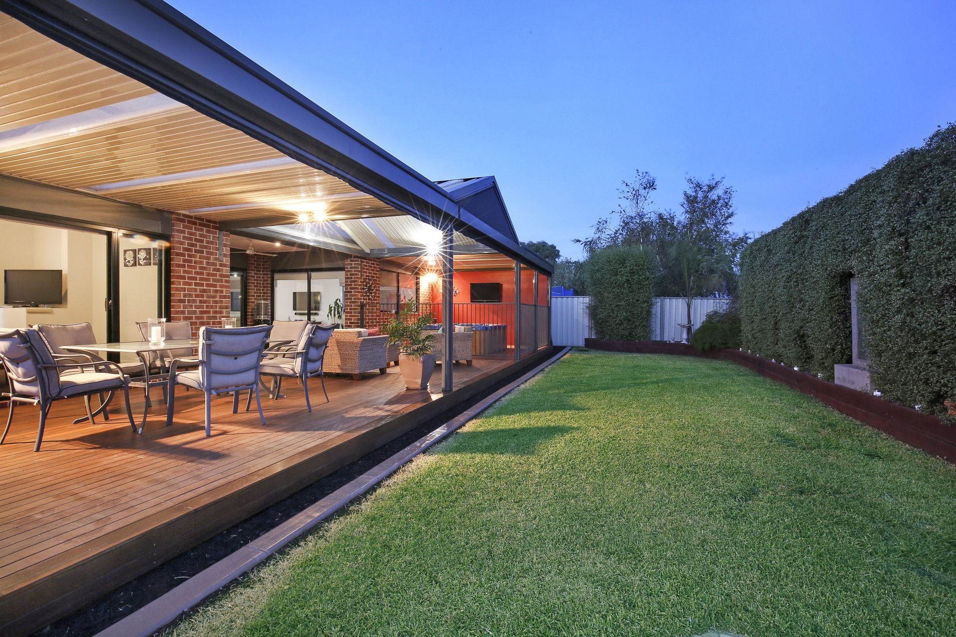 Superior Living, Stunning Alfresco