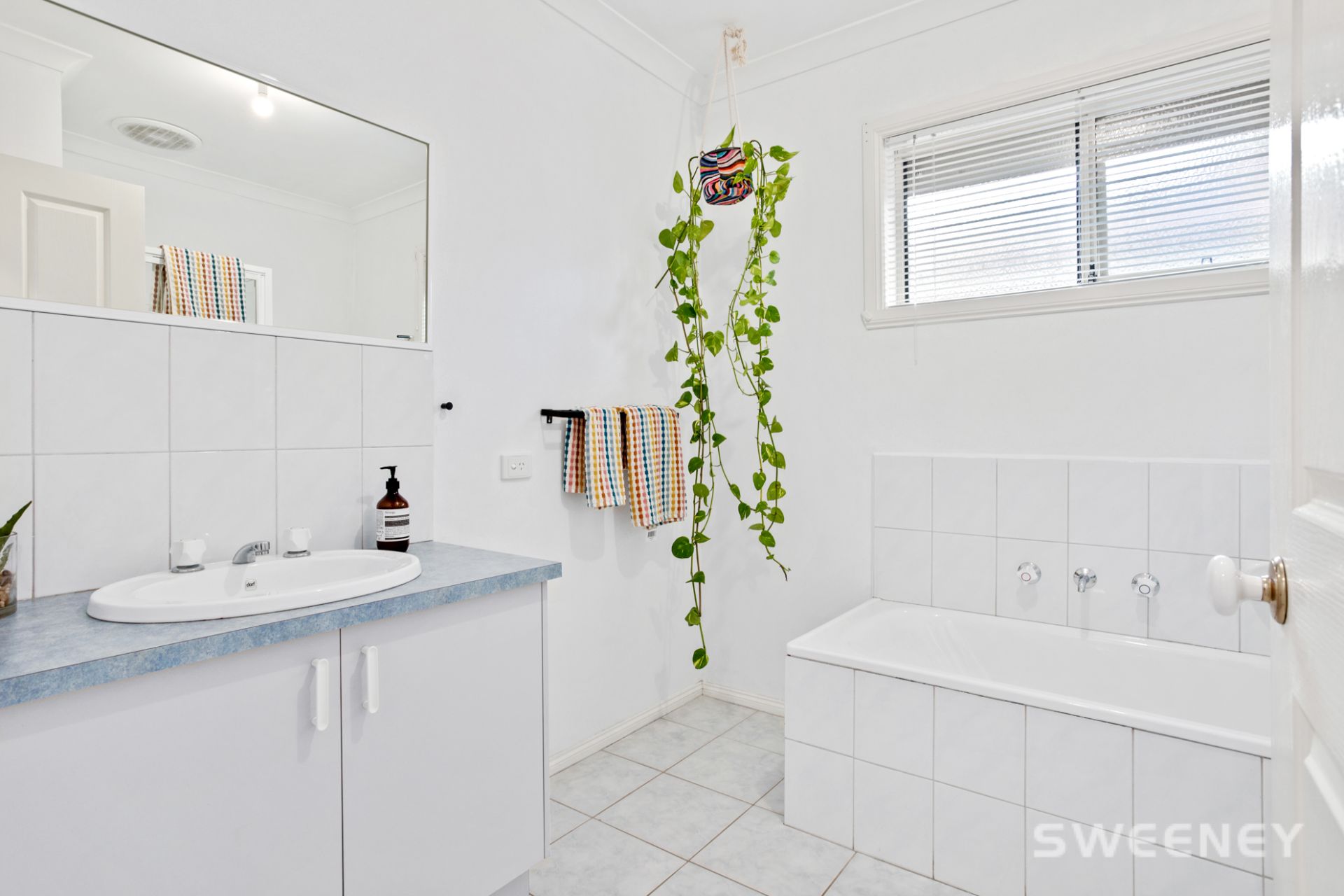 1/4-6 Hosken Street, Altona Meadows - Thumbnail 7