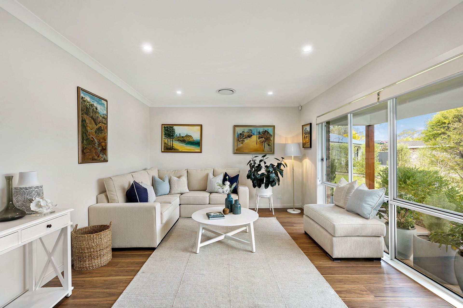 Real Estate For Sale 1 Salix Place Engadine , NSW