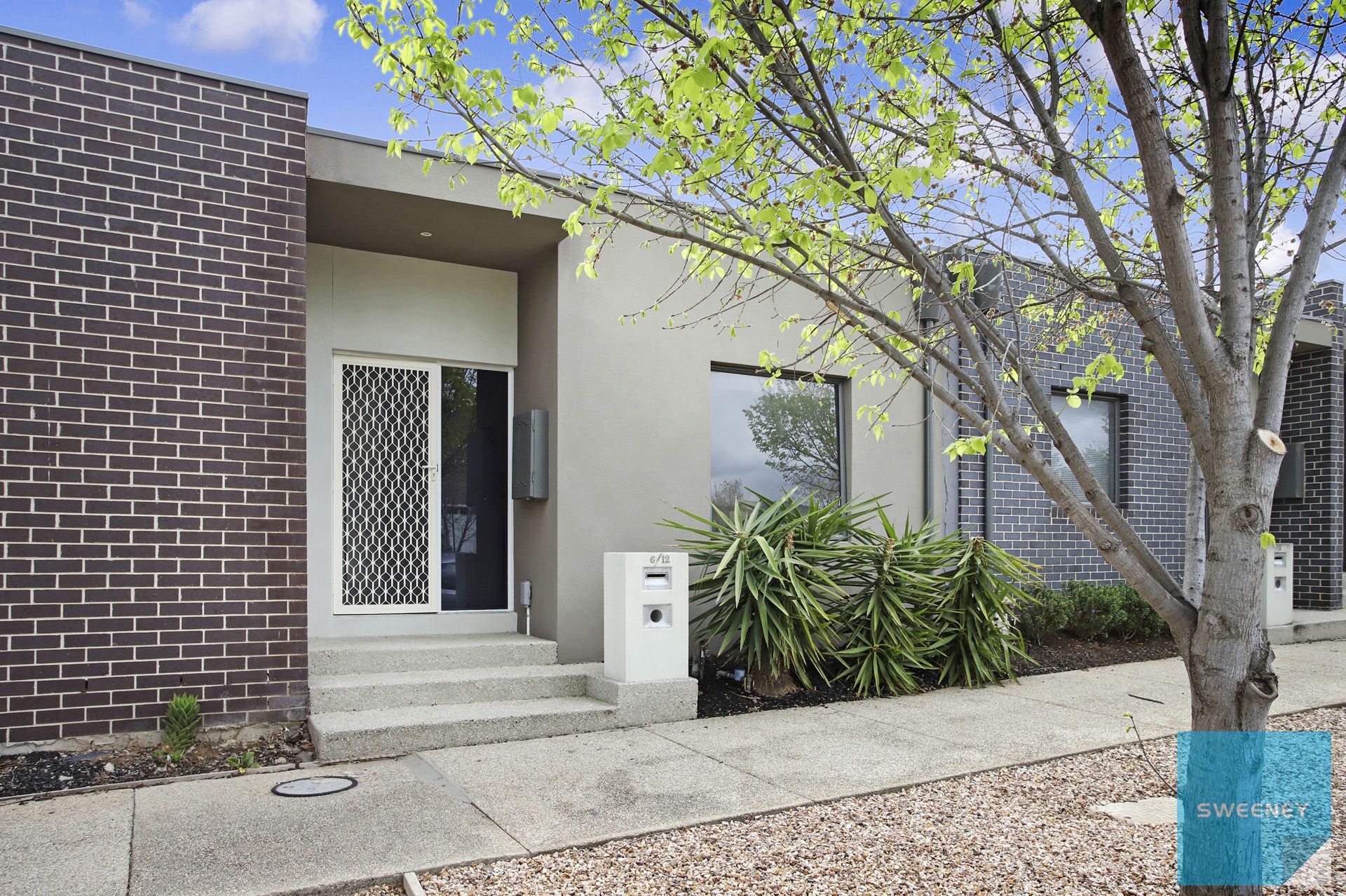 6/12-20 Broadway, Caroline Springs - Thumbnail 3