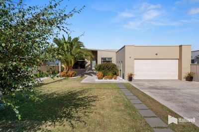 3
 
 
 
  
 
 
 2
 
 
 
  
 
 
 2
 
 
 
 
 
 
 
 32 Bluewater Crescent, Shearwater TAS 7307, Shearwater - Thumbnail 2