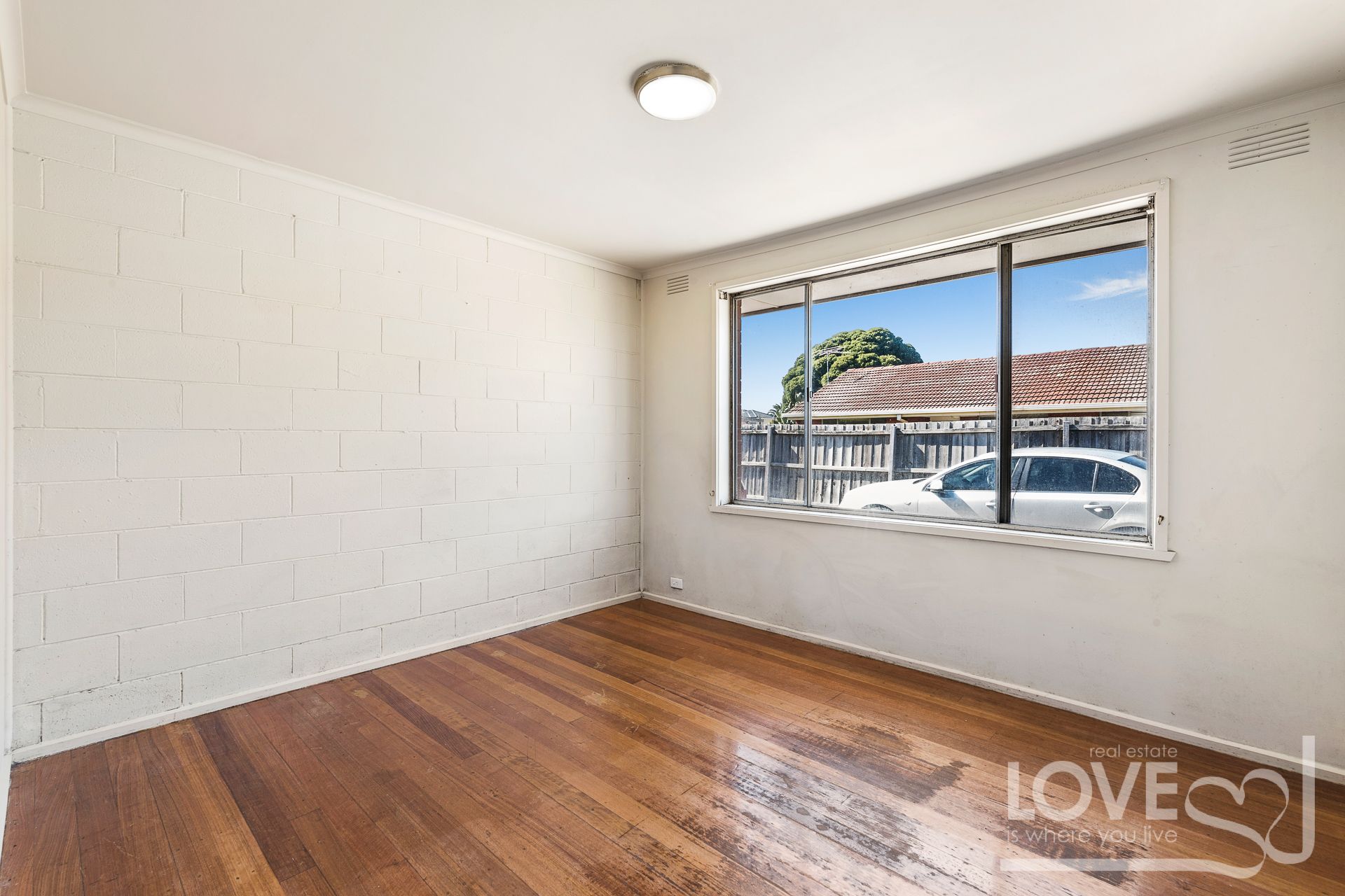 Affordable 2 Bedroom Unit with Courtyard