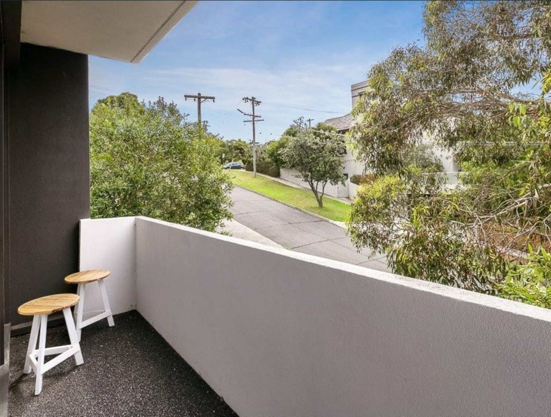 Stylish One Bedroom Apartment