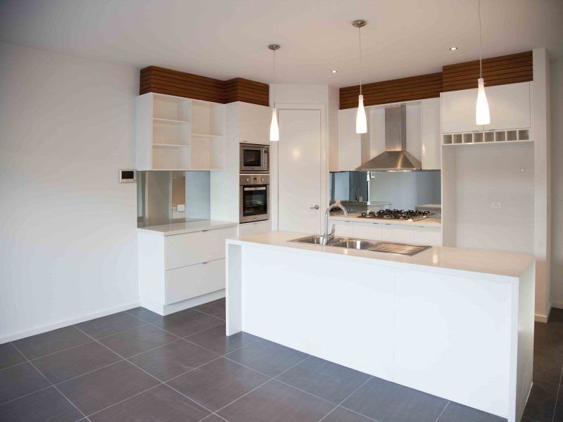68 The Esplanade, Caroline Springs - Thumbnail 3