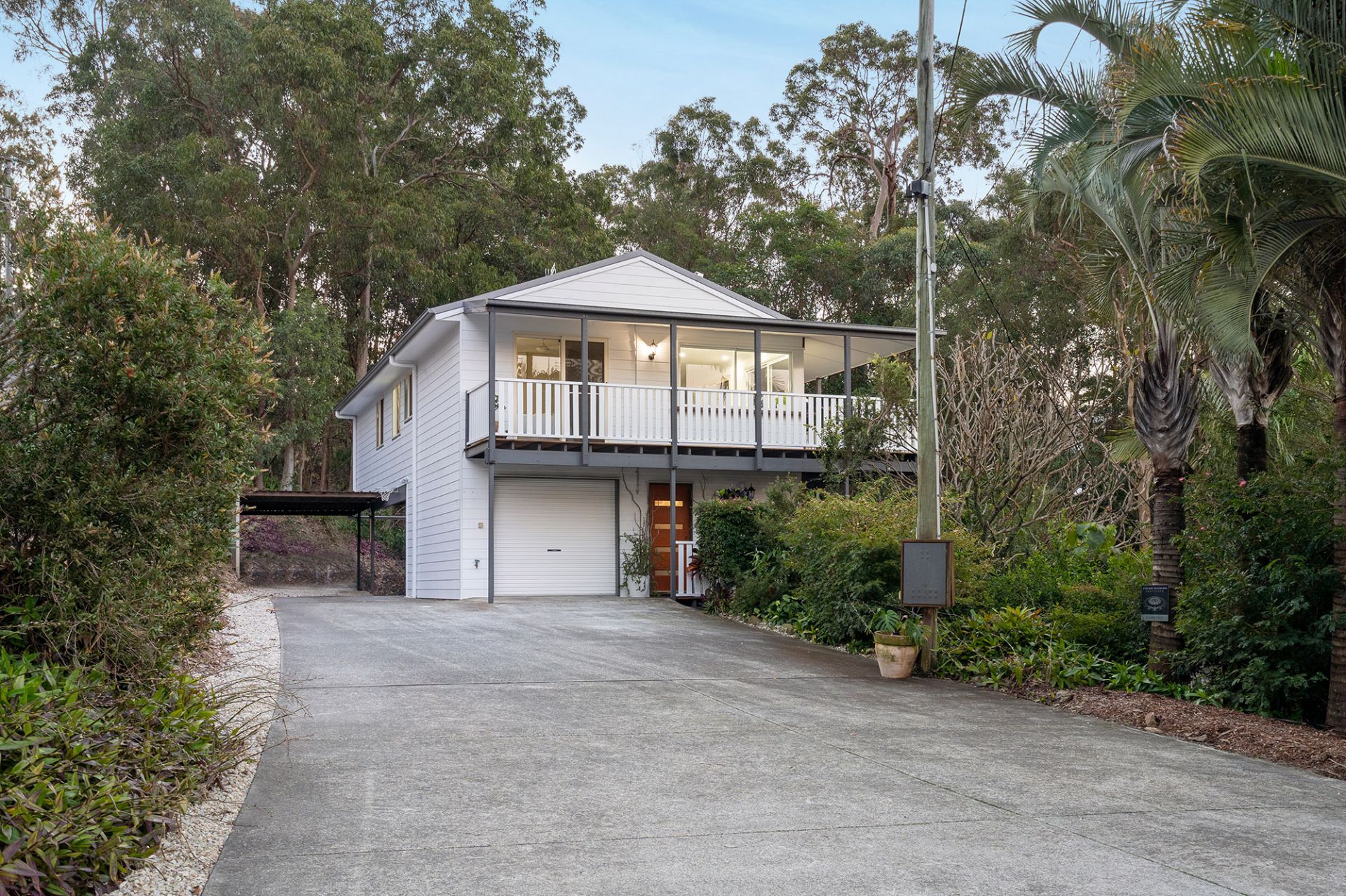 42 Castle Hill Drive, Gaven - Thumbnail 3