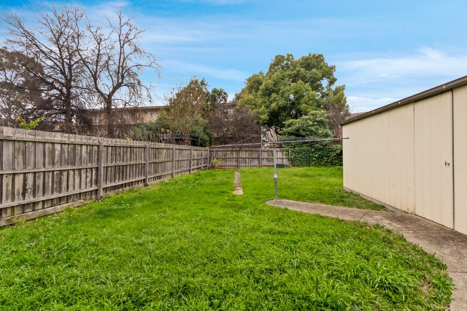 Bright & Spacious home!