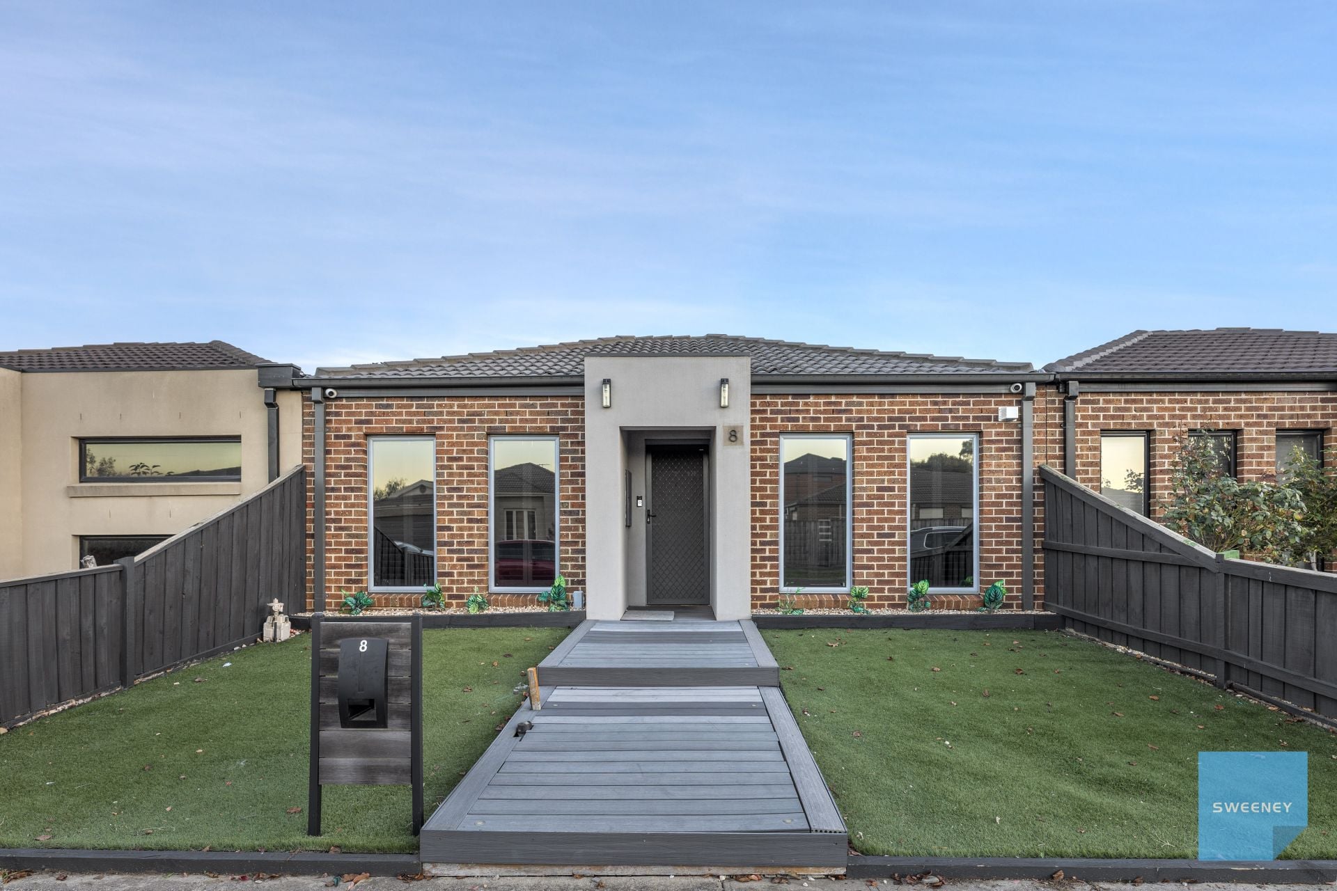 8 Abernethy Avenue, Deer Park - Thumbnail 2