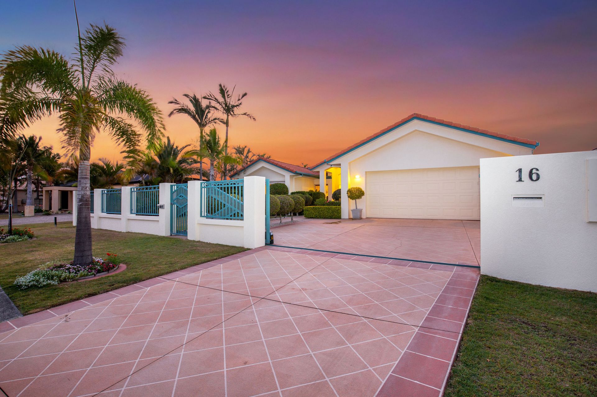16 John Dalley Drive, Helensvale - Thumbnail 3