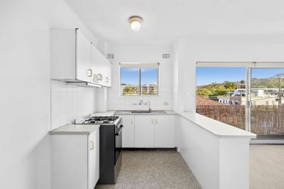 Dee Why - 8/3 Francis Street