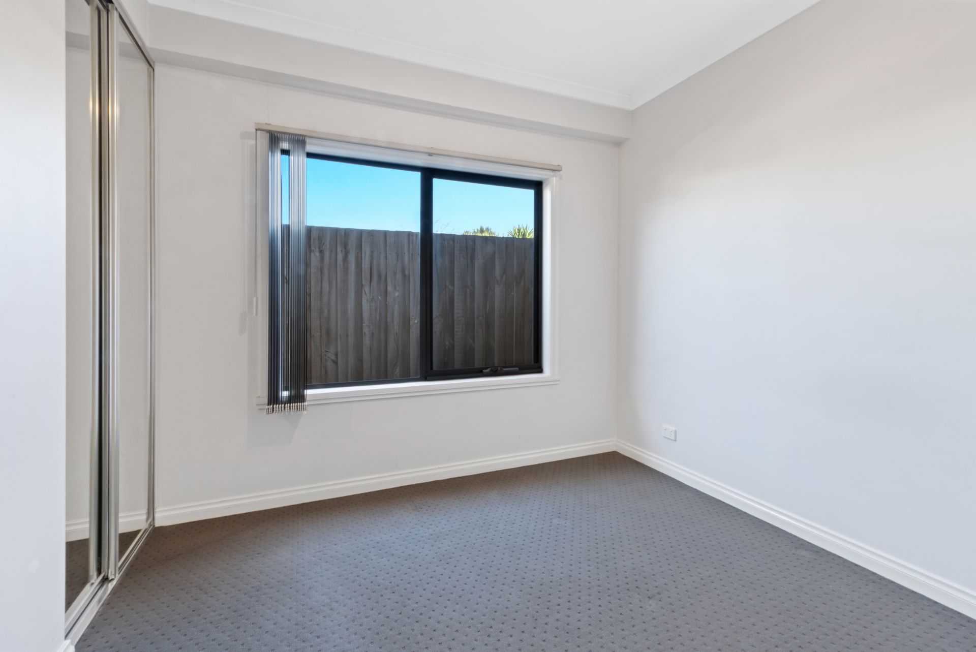 Easy Living in Reservoir