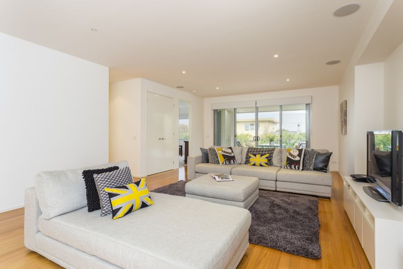 10 Powell Street West Ocean Grove VIC, Ocean Grove - Thumbnail 4