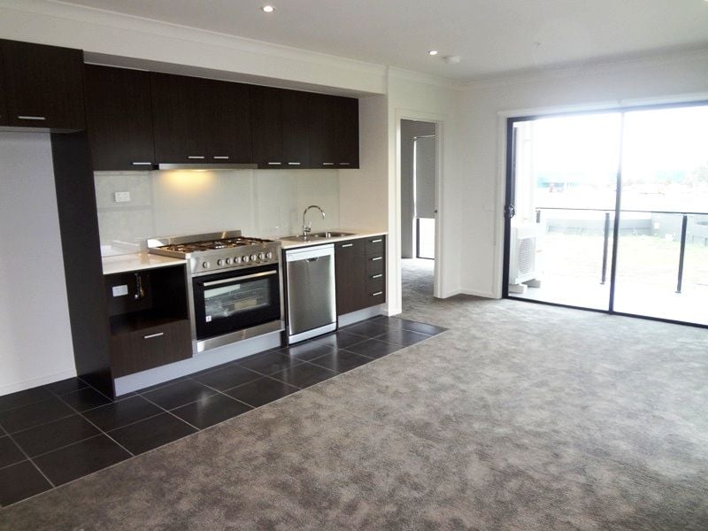 212/40 Bush Boulevard, Mill Park