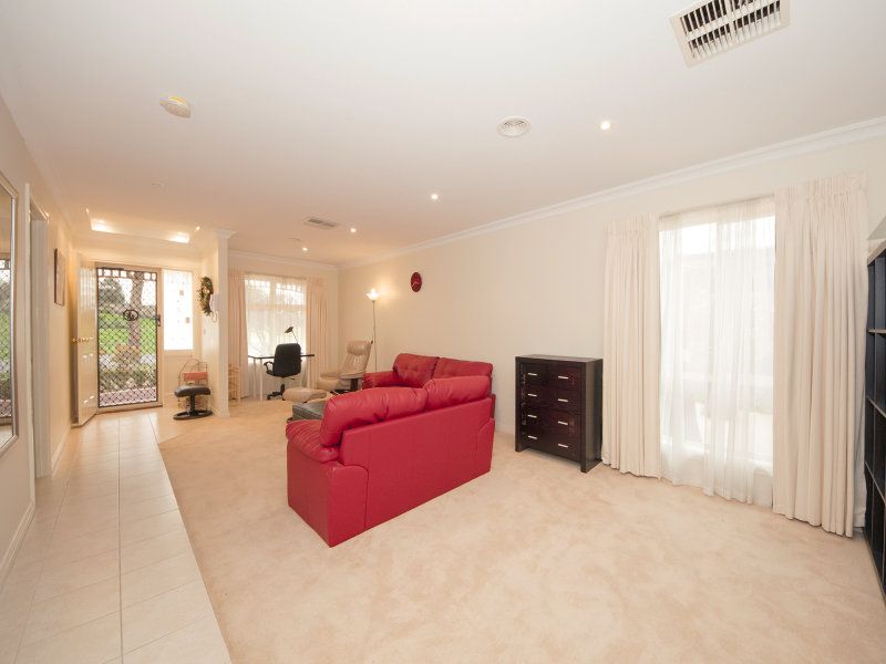 13 Bronzewing Street SOUTH MORANG, South Morang - Thumbnail 6