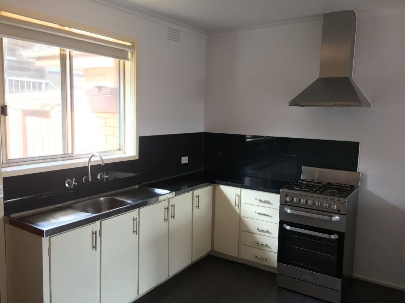 4/41 Hickford Street, Reservoir