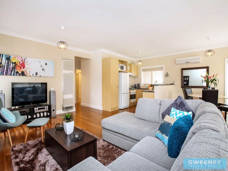 27 Naracoorte Drive, Caroline Springs - Thumbnail 6