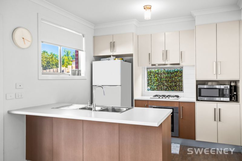 4/5 Douglas Court, Altona Meadows - Thumbnail 3