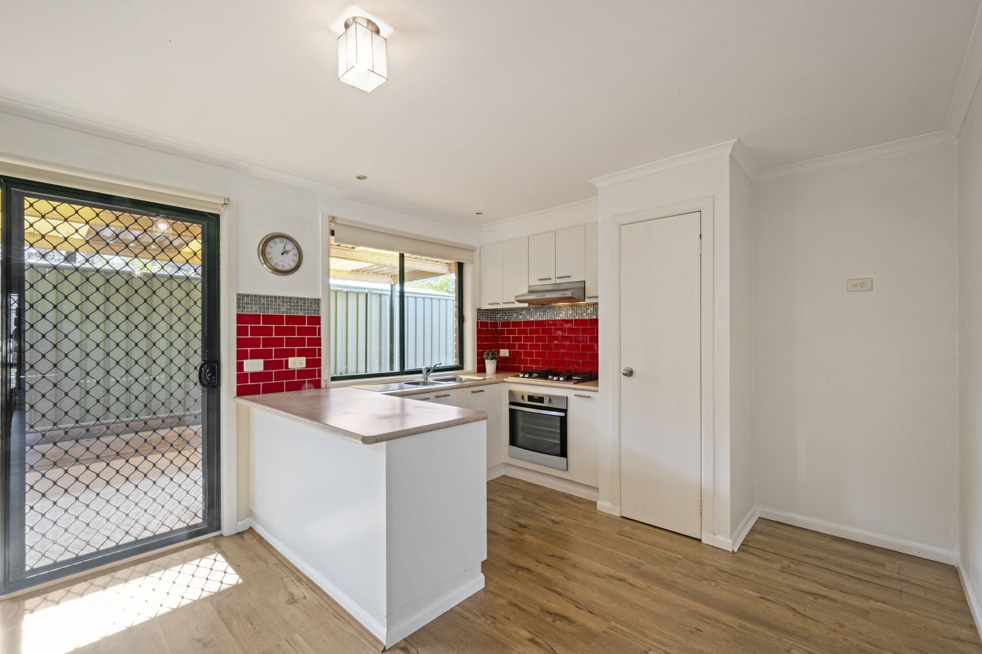 MODERN COMFORT IN A PRIME LOCATION