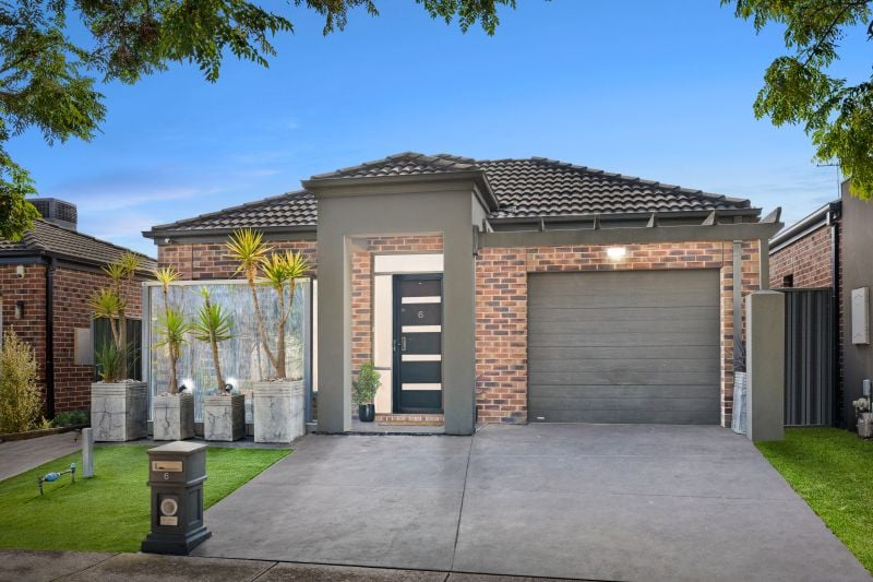 6 Streeton Avenue, Caroline Springs