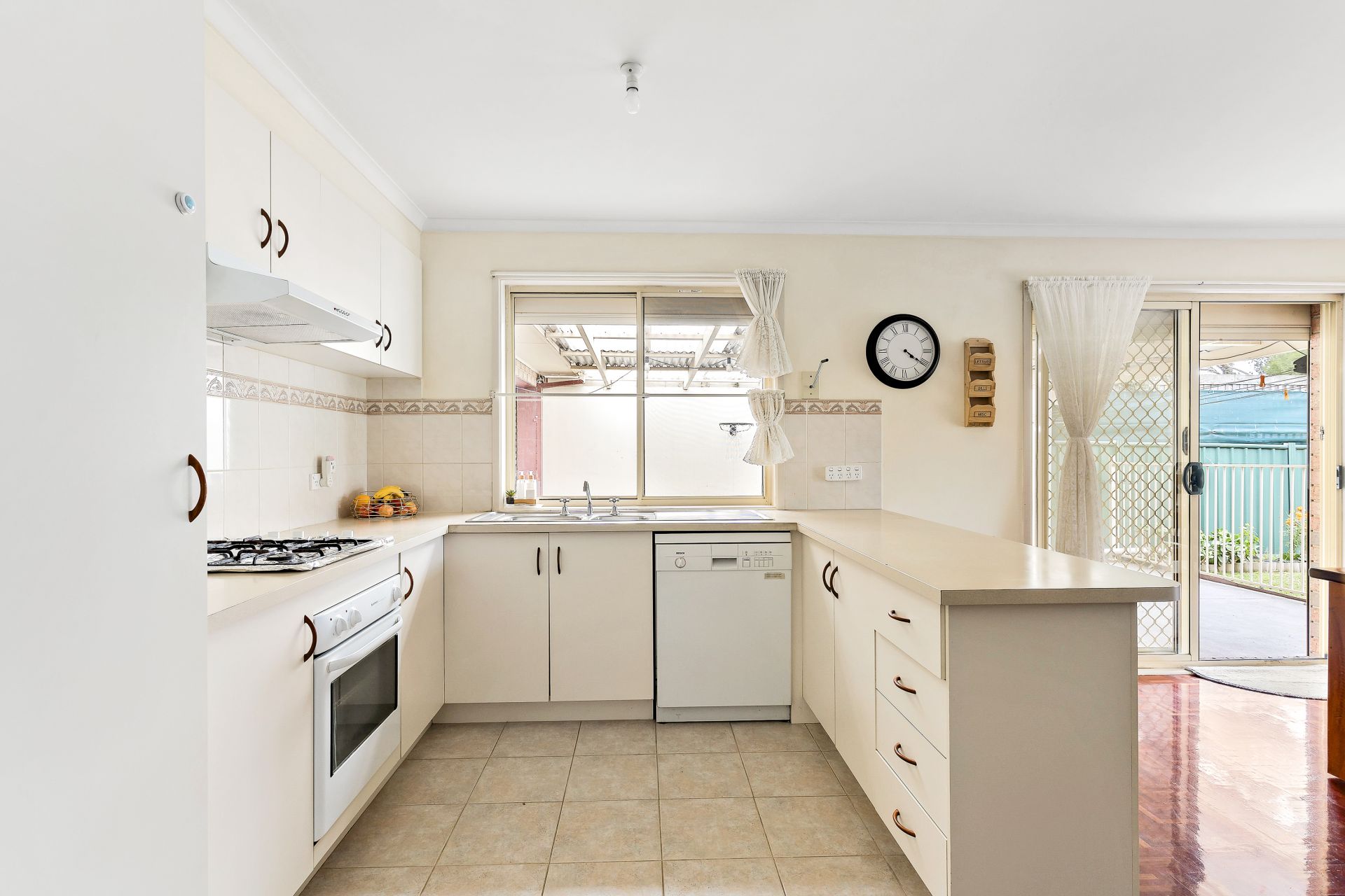 8 Flintoff Avenue, Burnside - Thumbnail 5