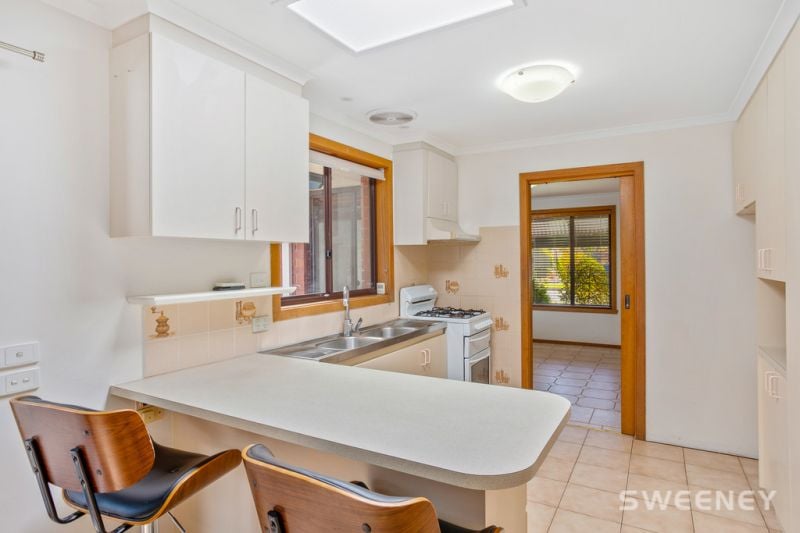52 Featherby Way, Altona Meadows - Thumbnail 6
