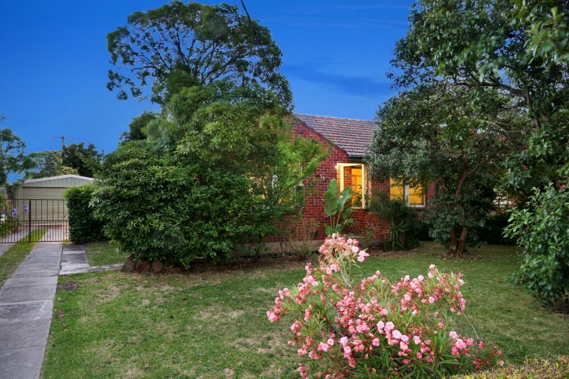 15 Excelsior Street, Reservoir