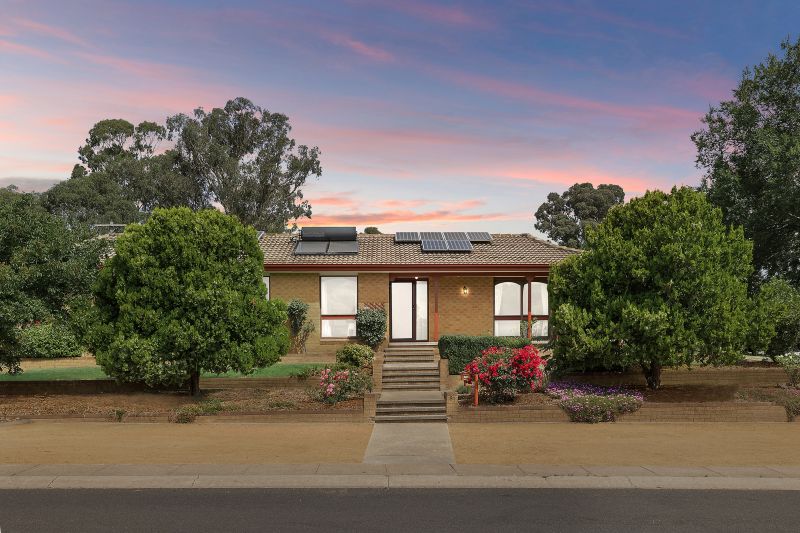 Real Estate For Sale 87 Shakespeare Crescent Fraser , ACT