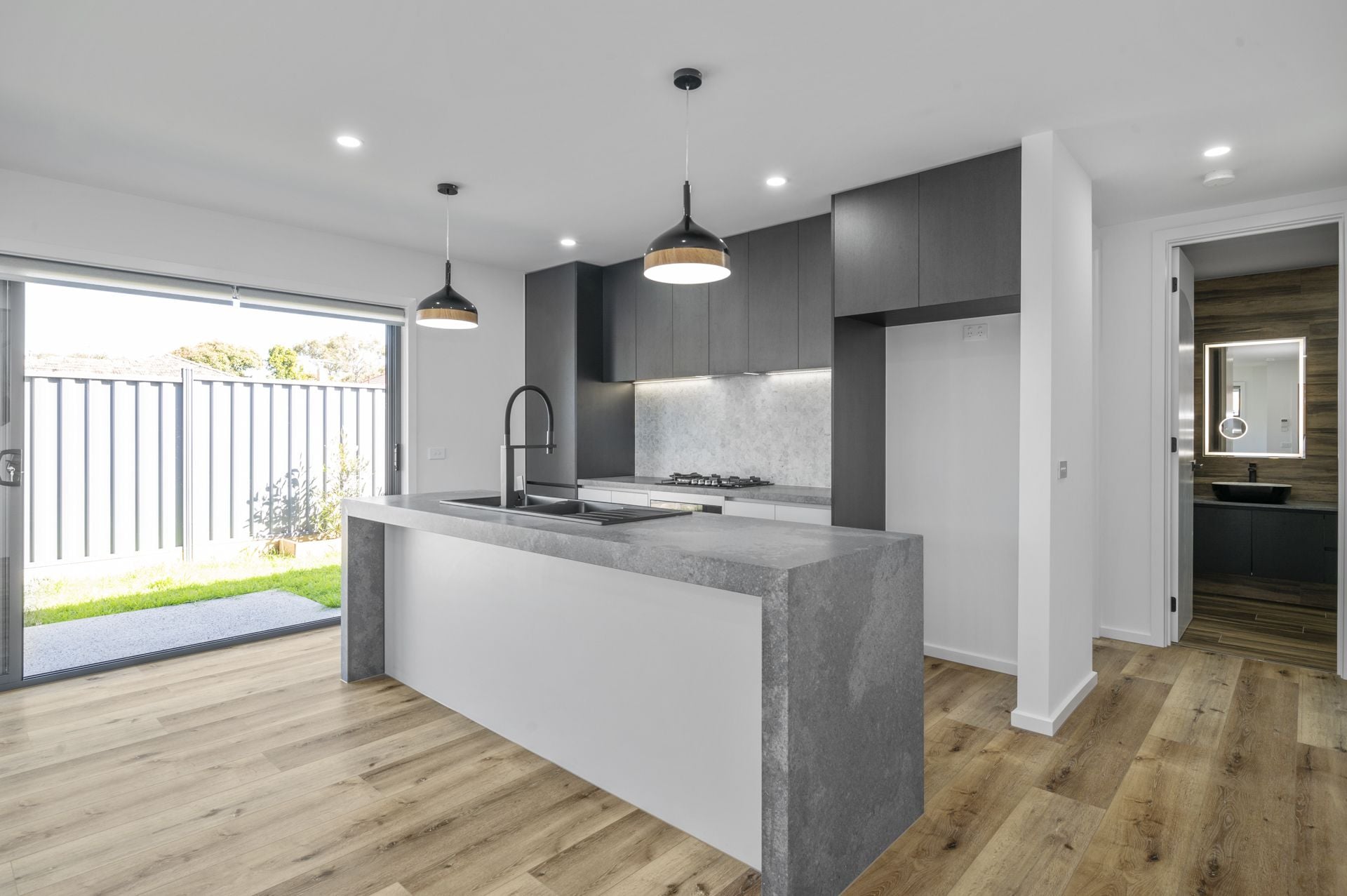 LUXURIOUS LIVING