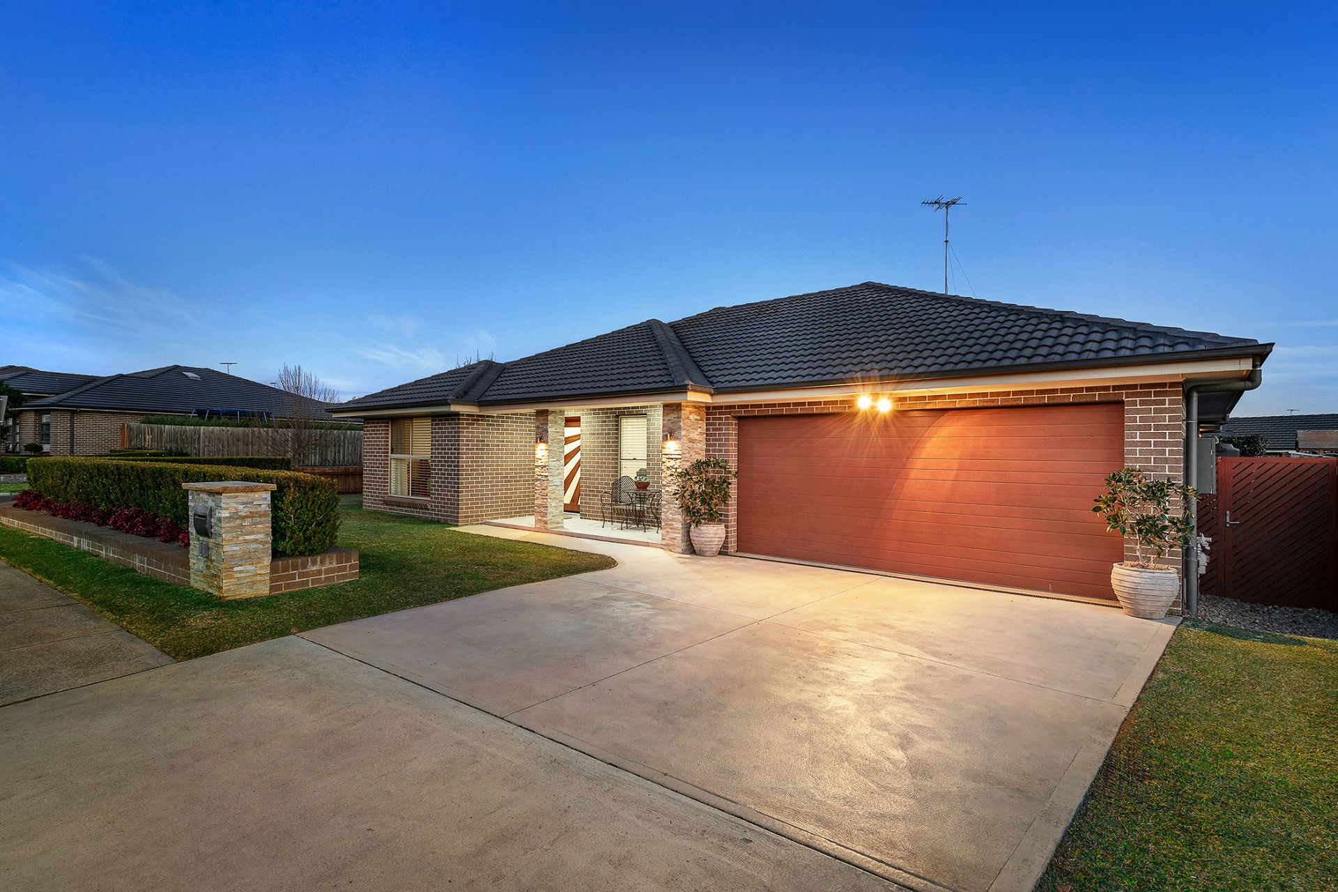 Real Estate For Sale 29 Holland Drive Spring Farm , NSW