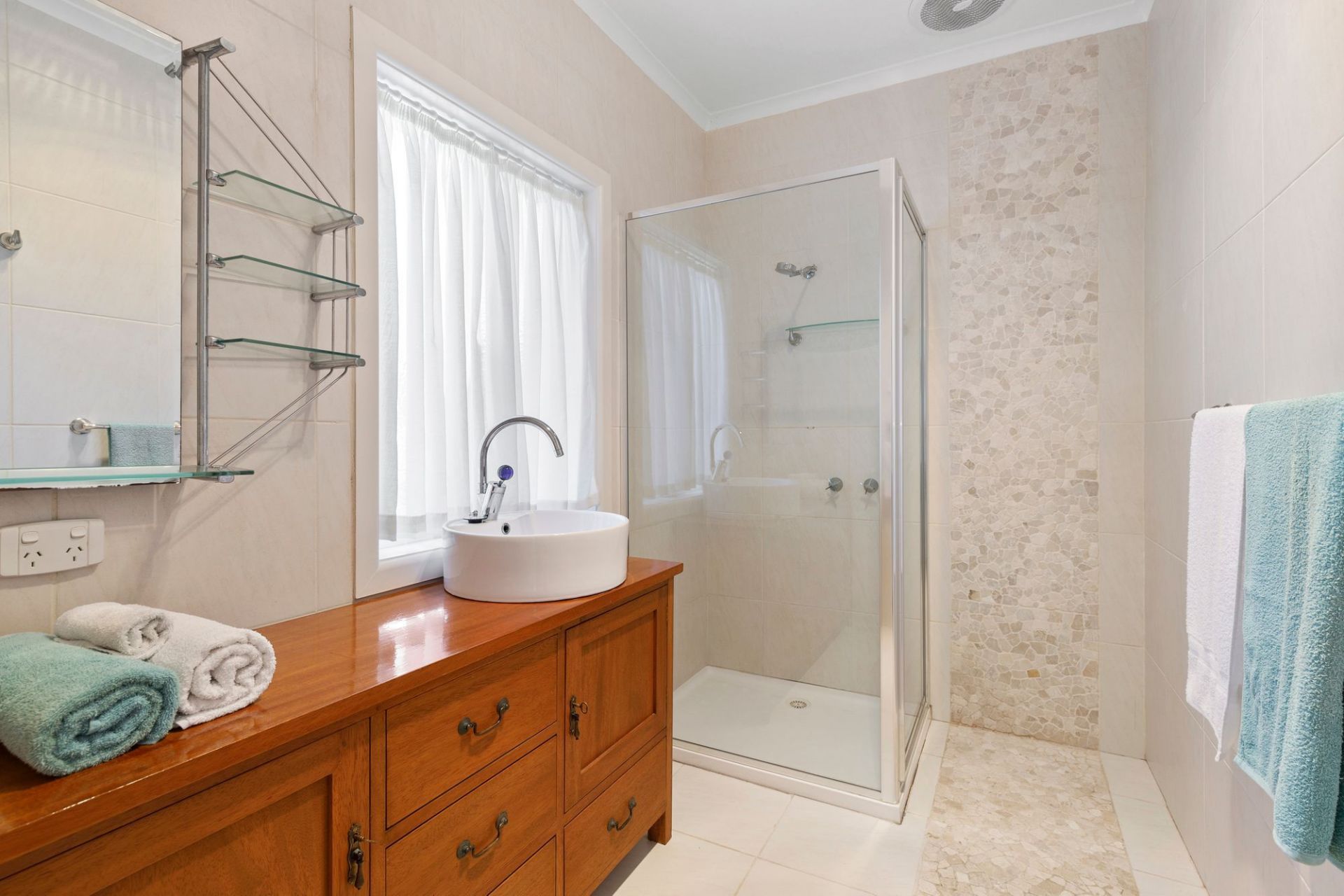 5 Mouchemore Avenue St Leonards VIC, St Leonards - Thumbnail 4