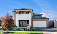 3 Sandown Parade, Clyde North VIC, Clyde North - Image 1