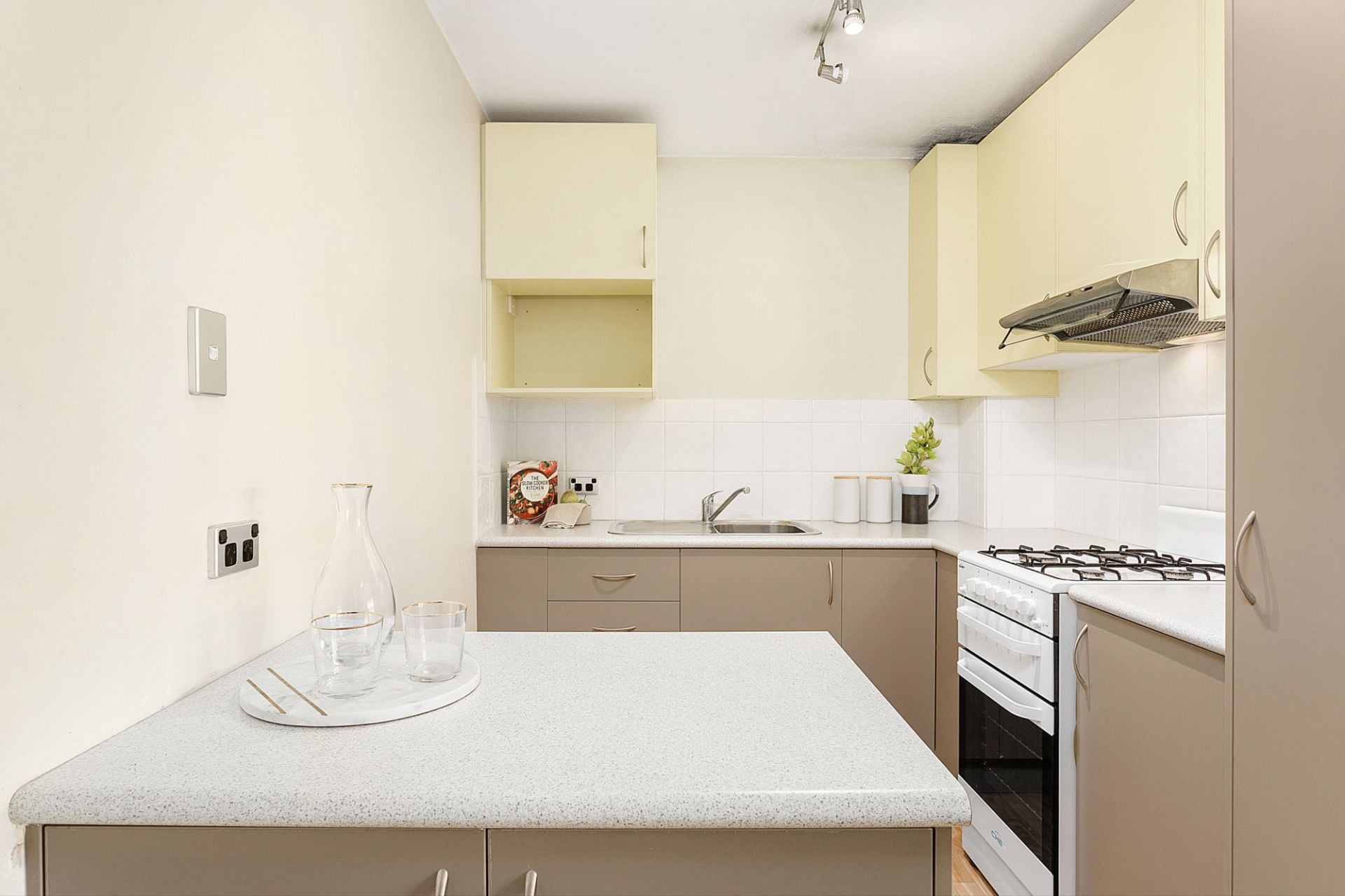 6/323 Alfred St N NEUTRAL BAY NSW, Neutral Bay - Thumbnail 2