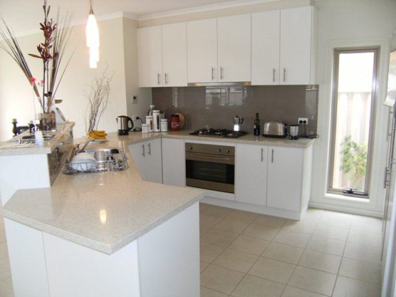 8 Cairn Curran Terrace, Caroline Springs - Thumbnail 3