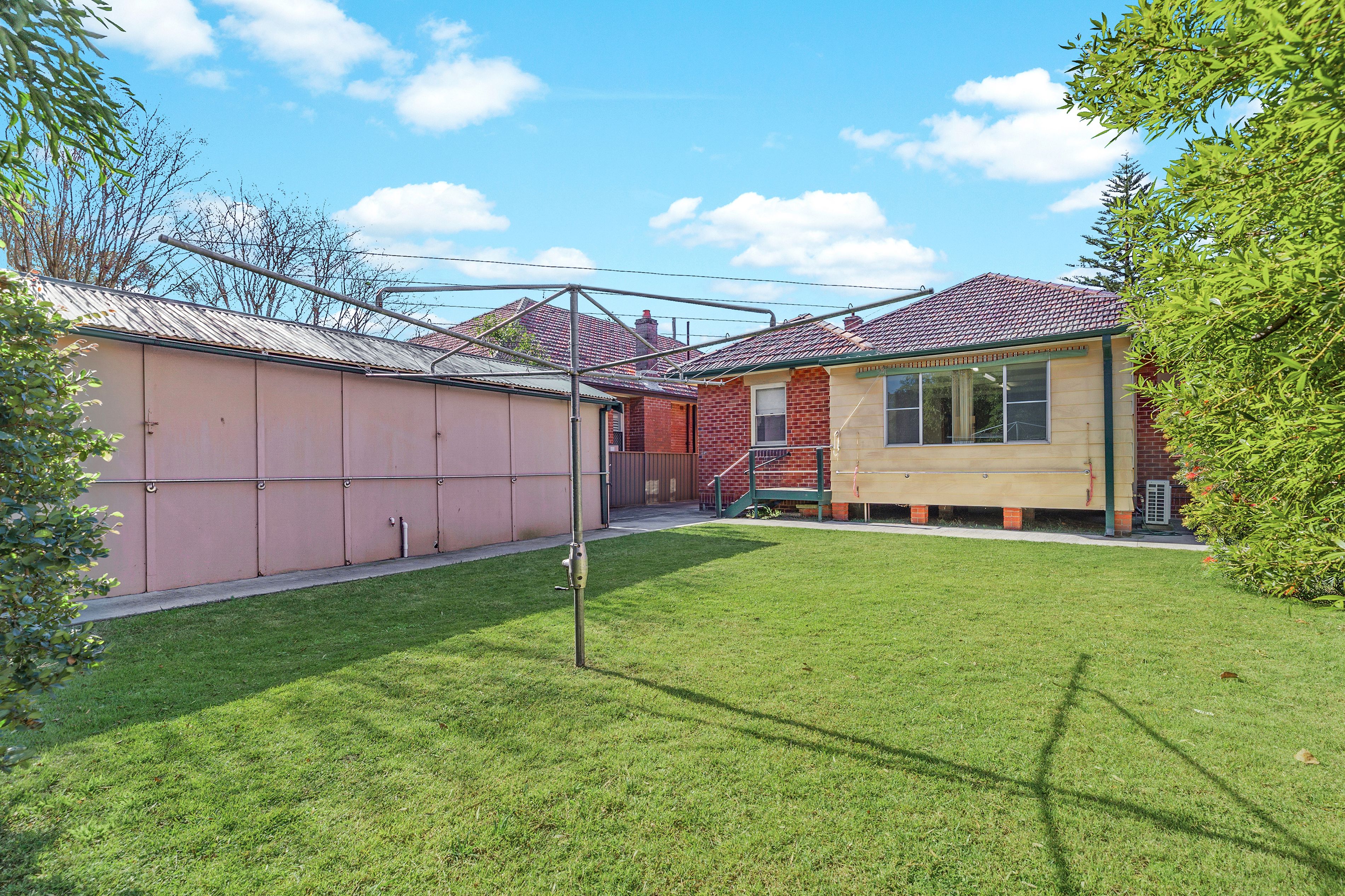 Real Estate For Sale 247 Parkway Avenue Hamilton South , NSW