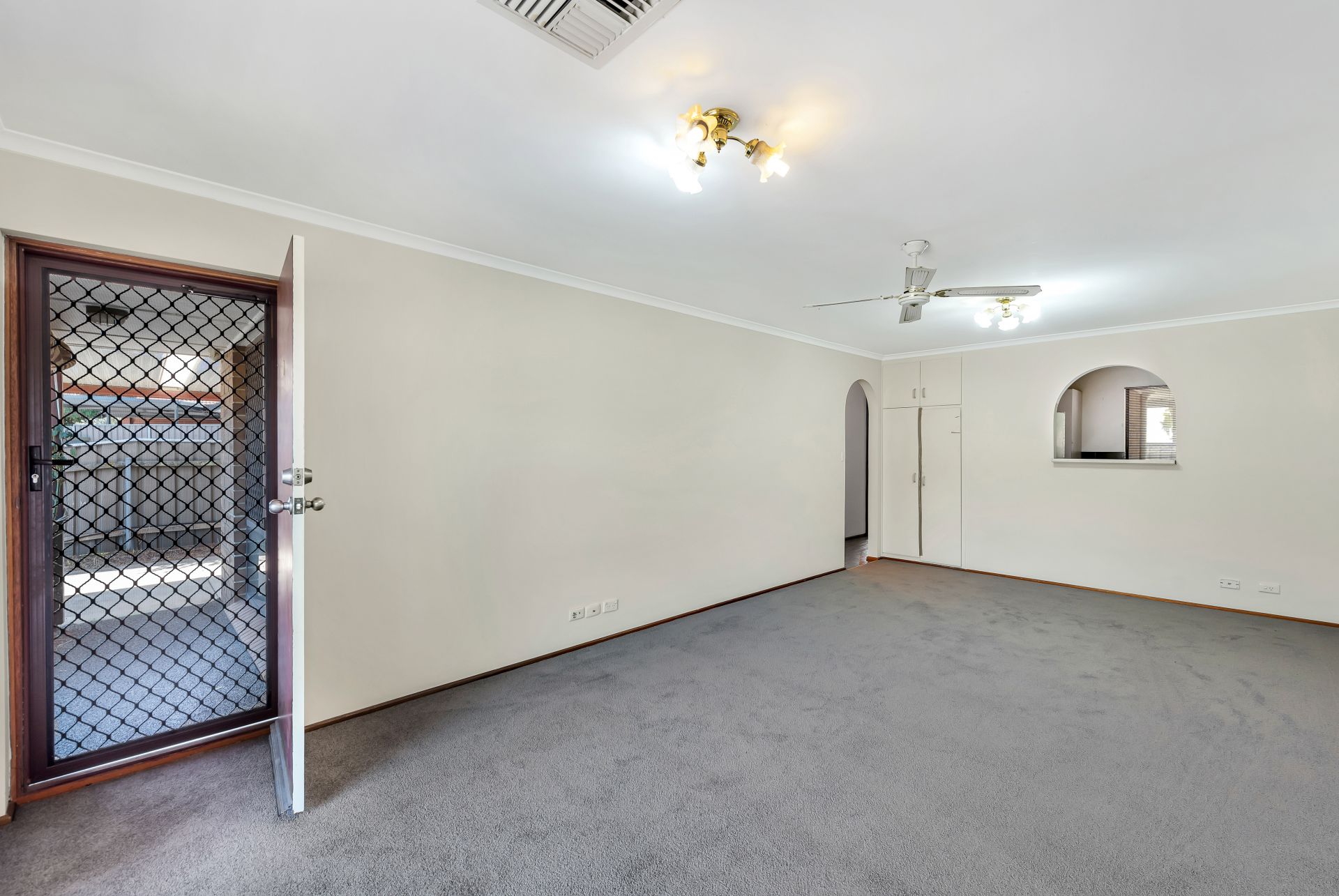 1/4 Jeanette Court, Aberfoyle Park - Thumbnail 4