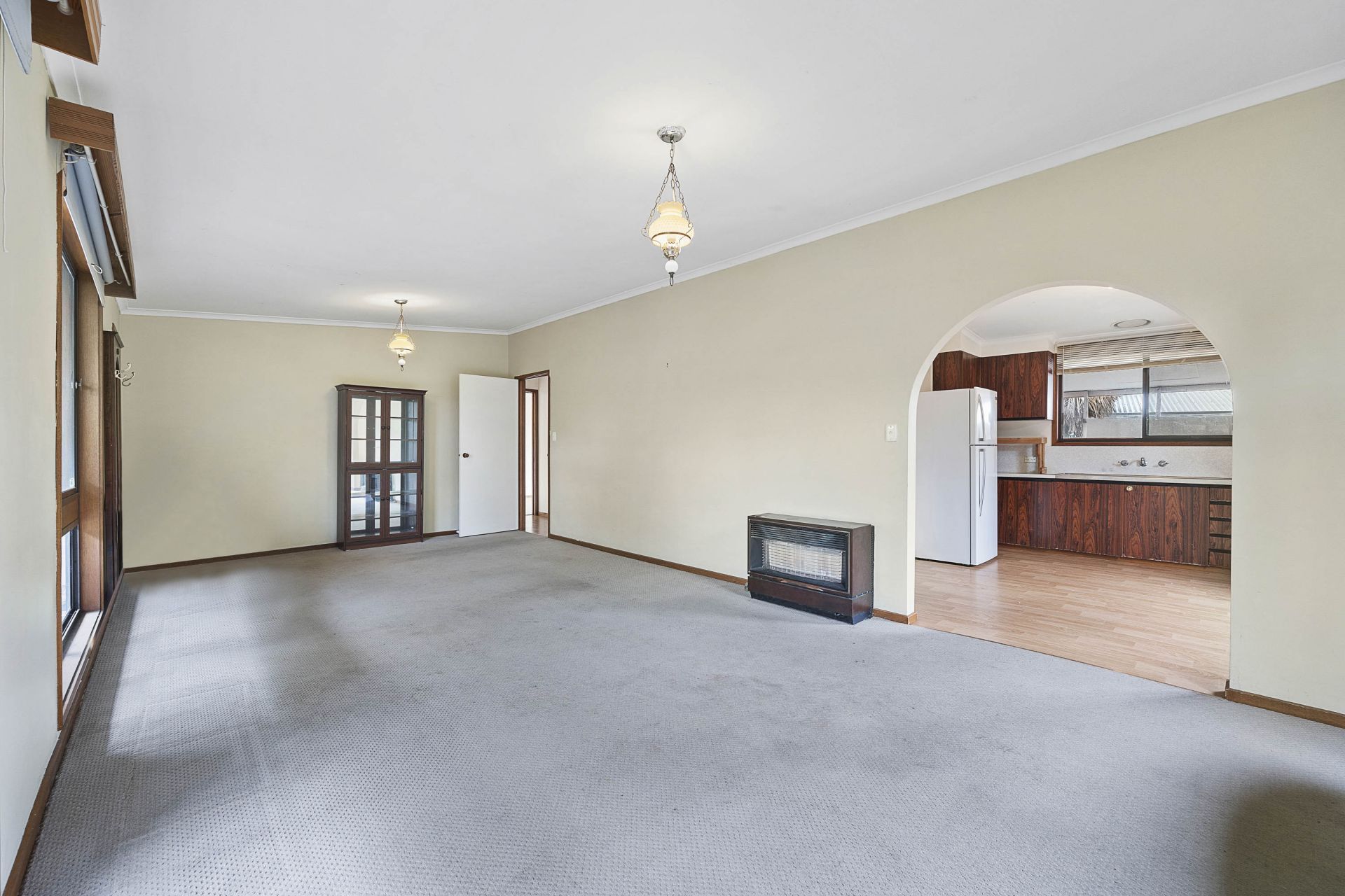 104 Larter Street Golden Point VIC, Golden Point - Thumbnail 4
