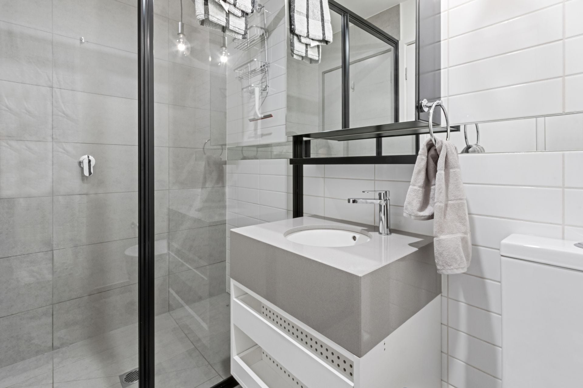 Ideal Apartment - Fully Furnished