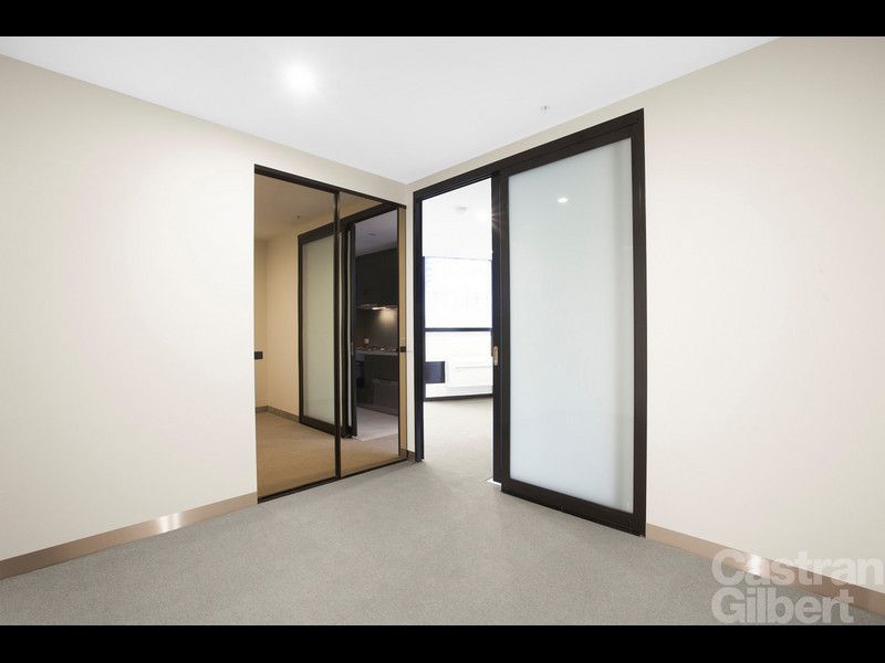 1204/33 Clarke Street, Southbank - Thumbnail 5