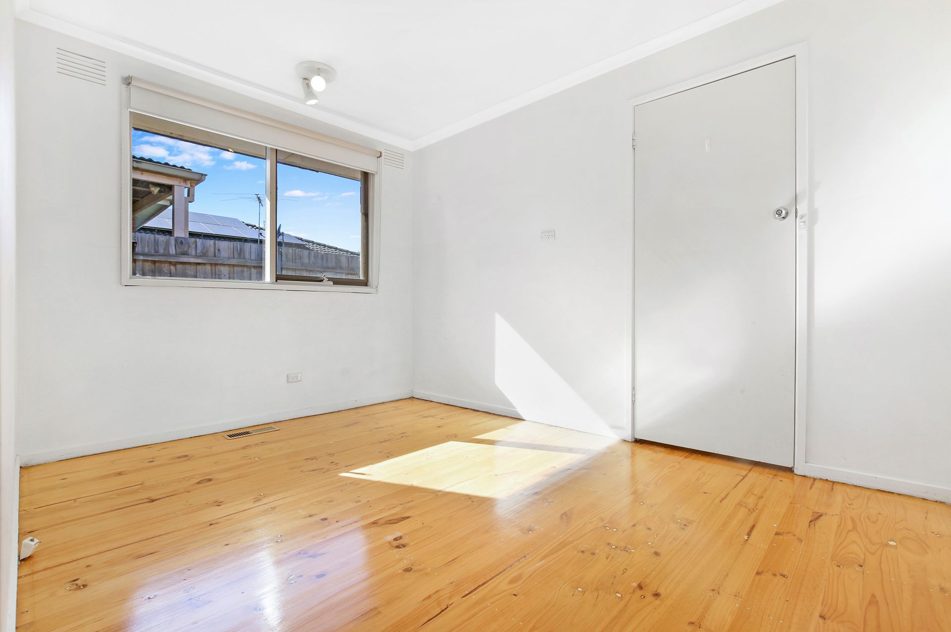 3 Bedroom Home In Convenient Location