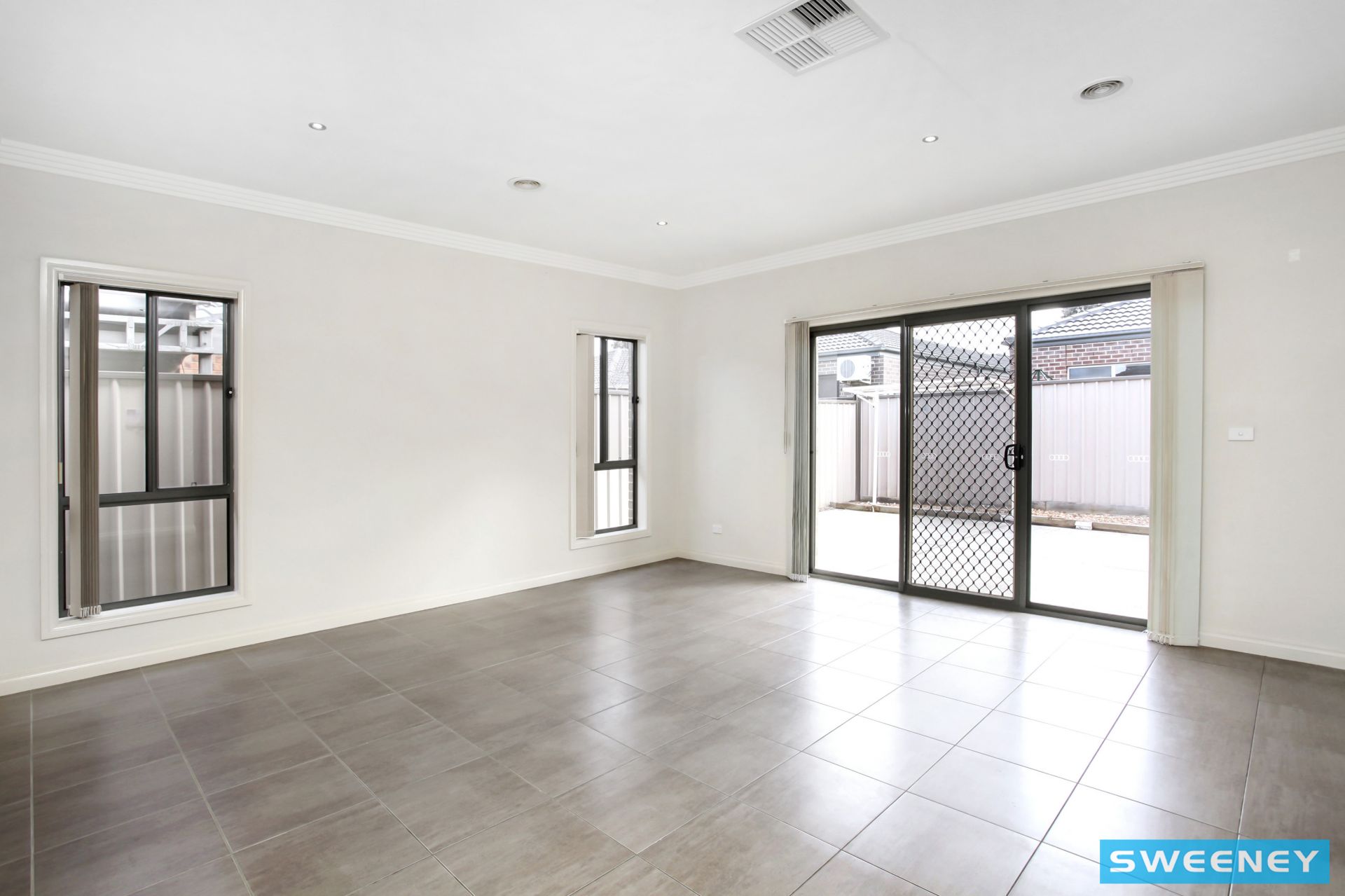 22 Cunningham Chase, Burnside Heights - Thumbnail 5