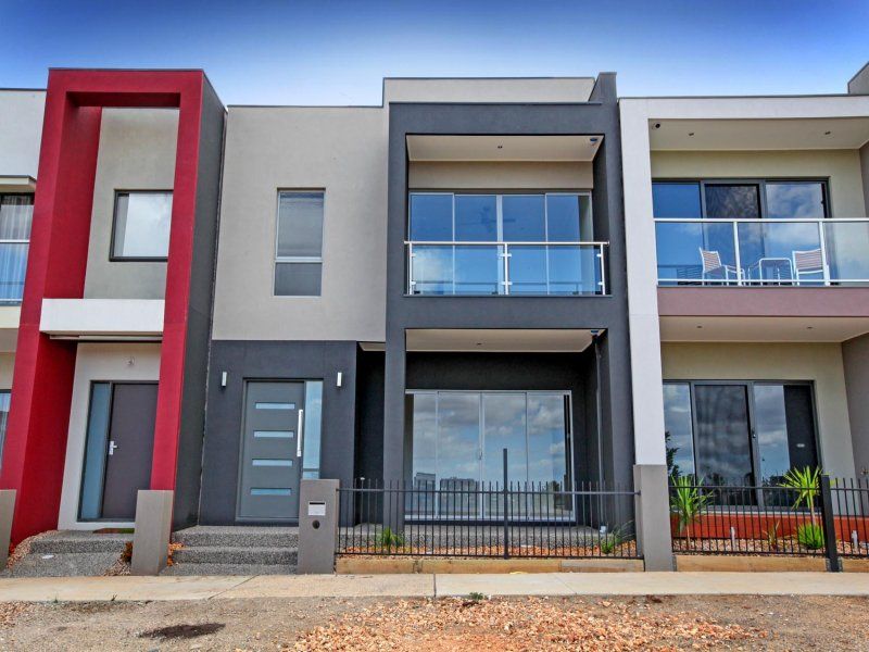 23 Garretty Road, Caroline Springs - Thumbnail 2