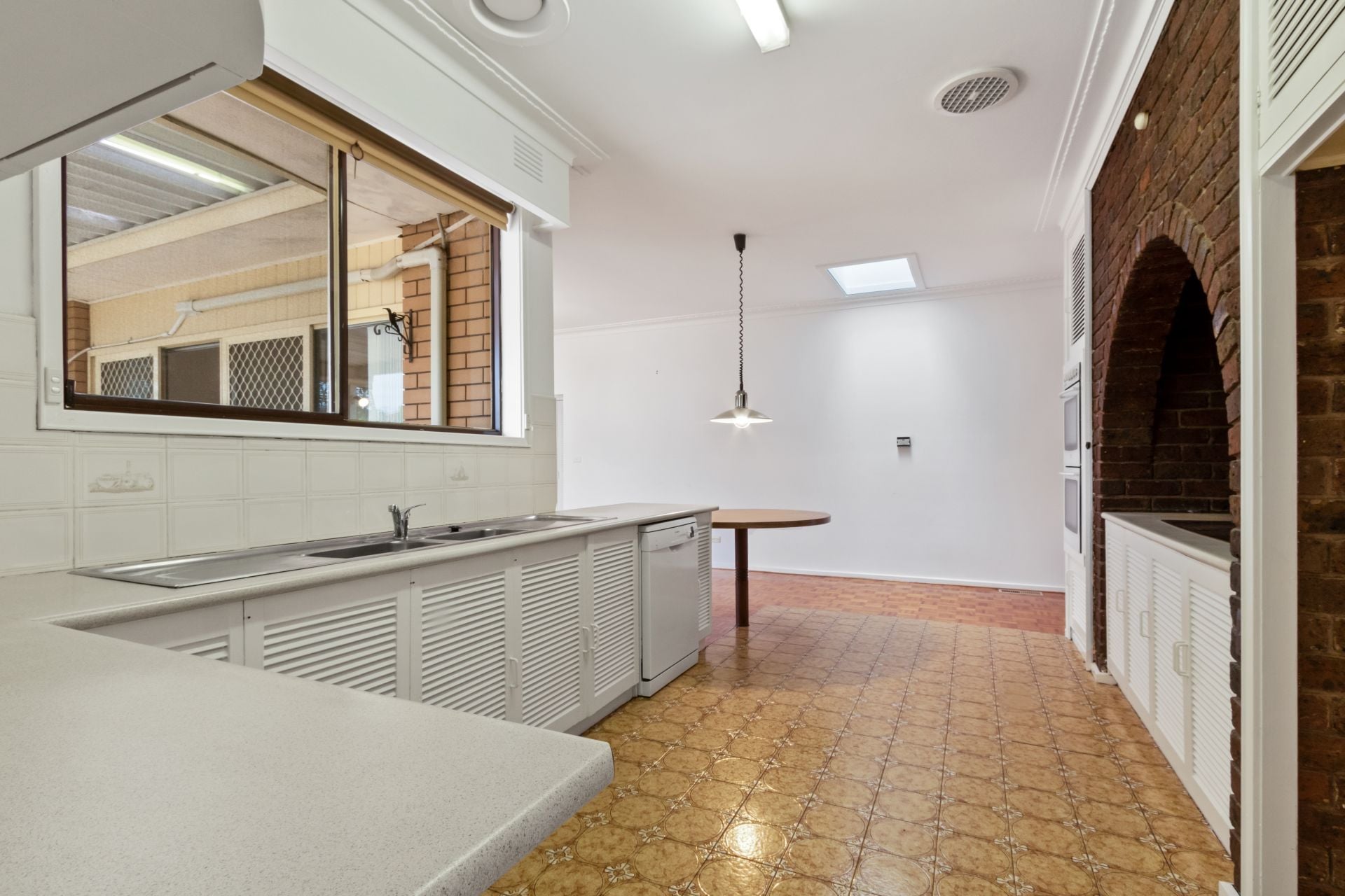Spacious 4 Bedroom House - 6 Month Lease